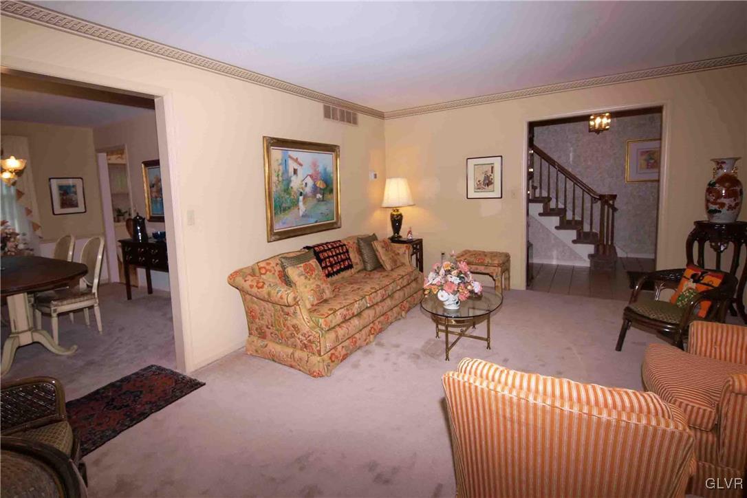 1470 Buck Trail Road Allentown, PA 18104 - Photo 11 of 25 Gallery Image 11