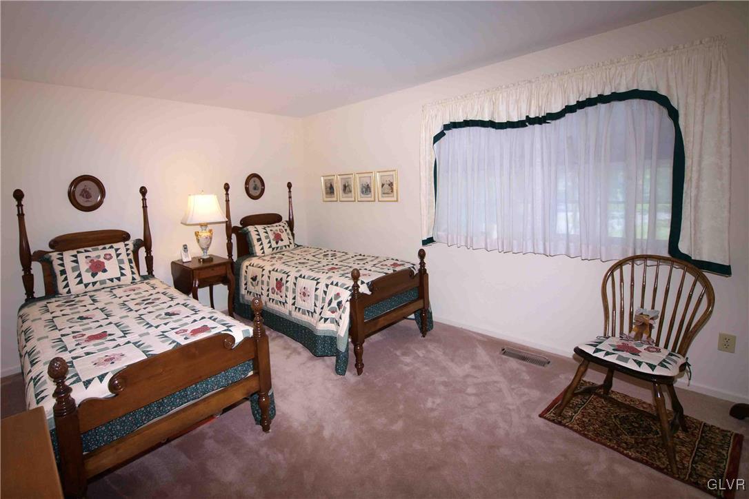 1470 Buck Trail Road Allentown, PA 18104 - Photo 20 of 25 Gallery Image 20