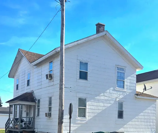 $230,000 | 650 Ward Avenue, Joliet, IL 60432