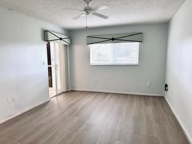 $1,600 | 4734 Lucerne Lakes Boulevard East, Unit 212, Lake Worth, FL 33467