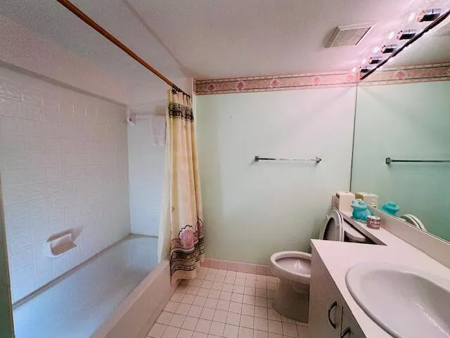 $1,600 | 4734 Lucerne Lakes Boulevard East, Unit 212, Lake Worth, FL 33467