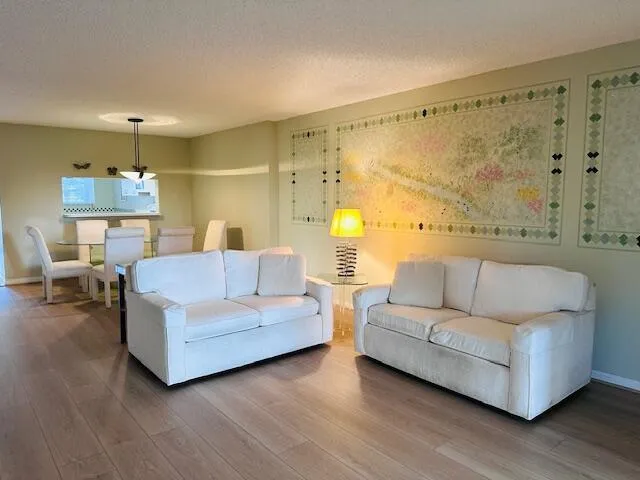 $1,600 | 4734 Lucerne Lakes Boulevard East, Unit 212, Lake Worth, FL 33467