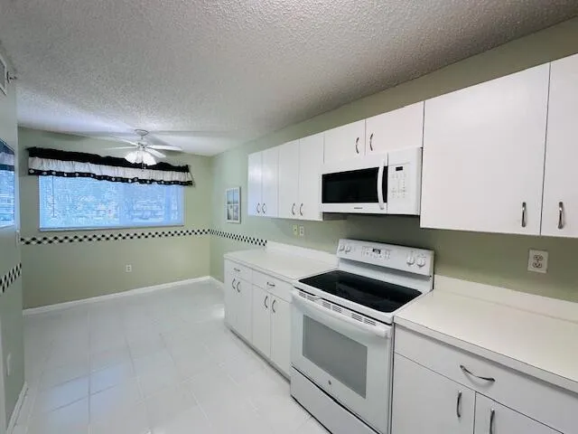 $1,600 | 4734 Lucerne Lakes Boulevard East, Unit 212, Lake Worth, FL 33467