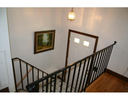 27 Dunster Road Holliston, MA 01746 - Photo 6 of 13 Gallery Image 6