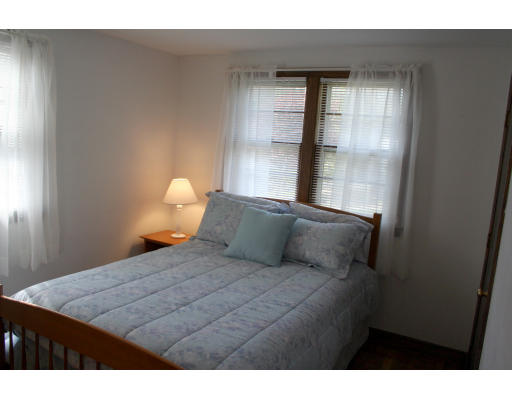 27 Dunster Road Holliston, MA 01746 - Photo 8 of 13 Gallery Image 8