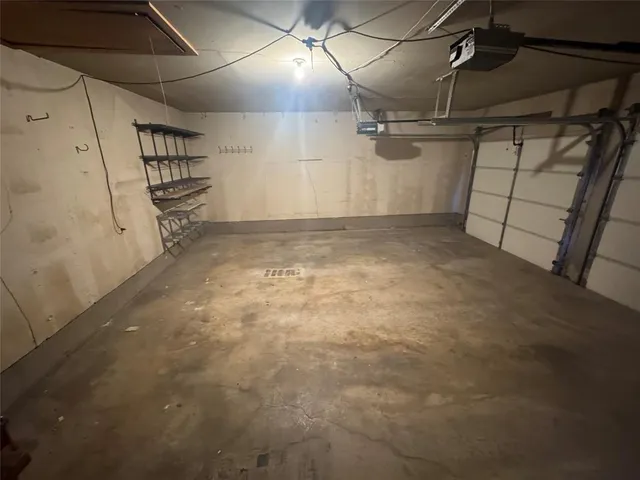 $2,300 | 550 East N 19th Street, Abilene, TX 79601