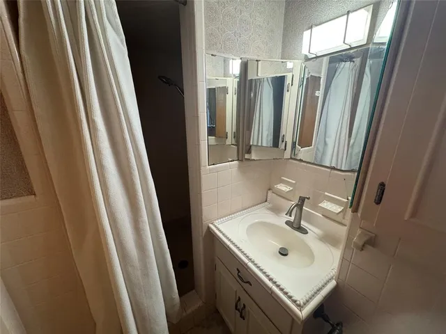 $2,300 | 550 East N 19th Street, Abilene, TX 79601