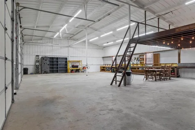 $700,000 | 7949 North Fm 373 Road, Muenster, TX 76252