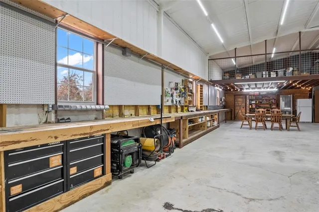 $700,000 | 7949 North Fm 373 Road, Muenster, TX 76252