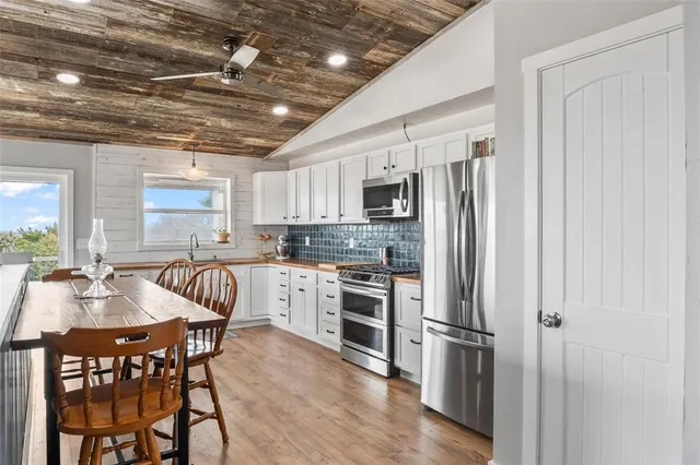 $700,000 | 7949 North Fm 373 Road, Muenster, TX 76252