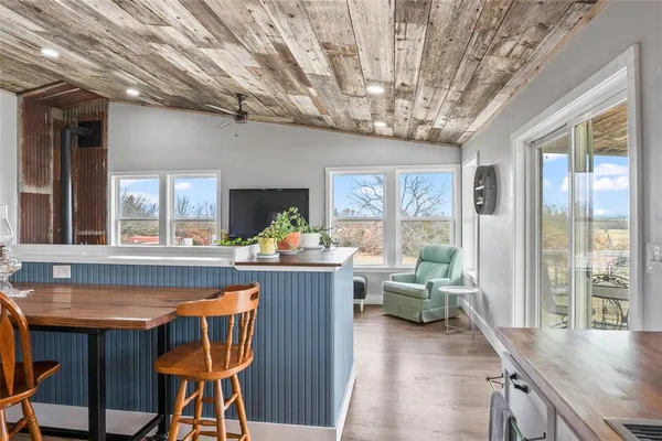 $700,000 | 7949 North Fm 373 Road, Muenster, TX 76252