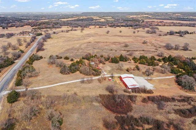 $700,000 | 7949 North Fm 373 Road, Muenster, TX 76252