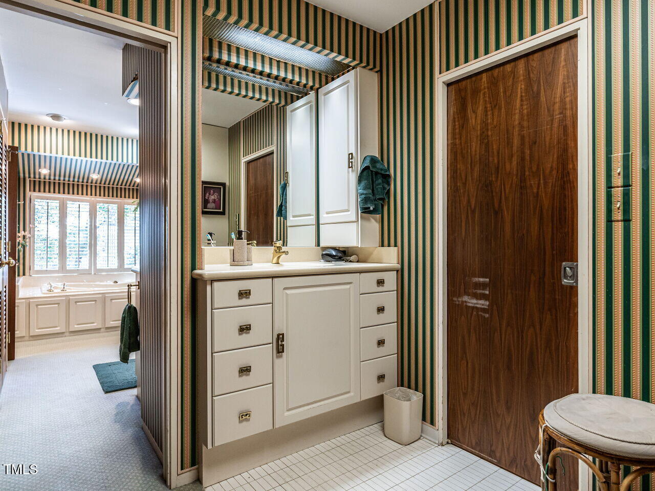 3206 Sussex Road Raleigh, NC 27612 - Photo 34 of 51 034-1280x960-his-and-her-baths