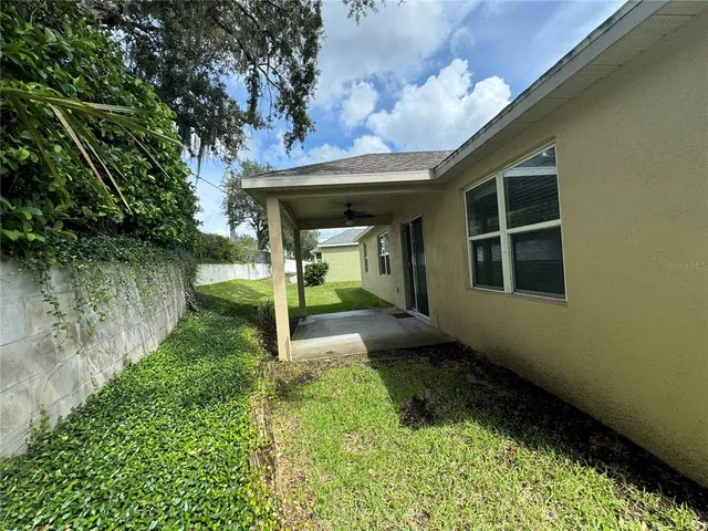 $1,925 | 33927 Emerald Pond Loop, Leesburg, FL 34788