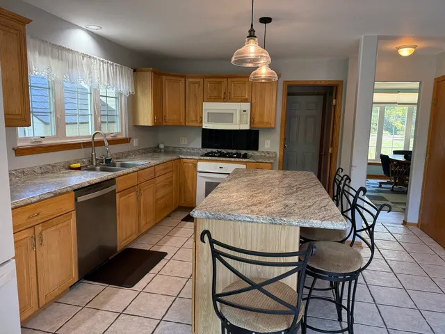 $474,900 | 6035 Northern Drive, Morris, IL 60450