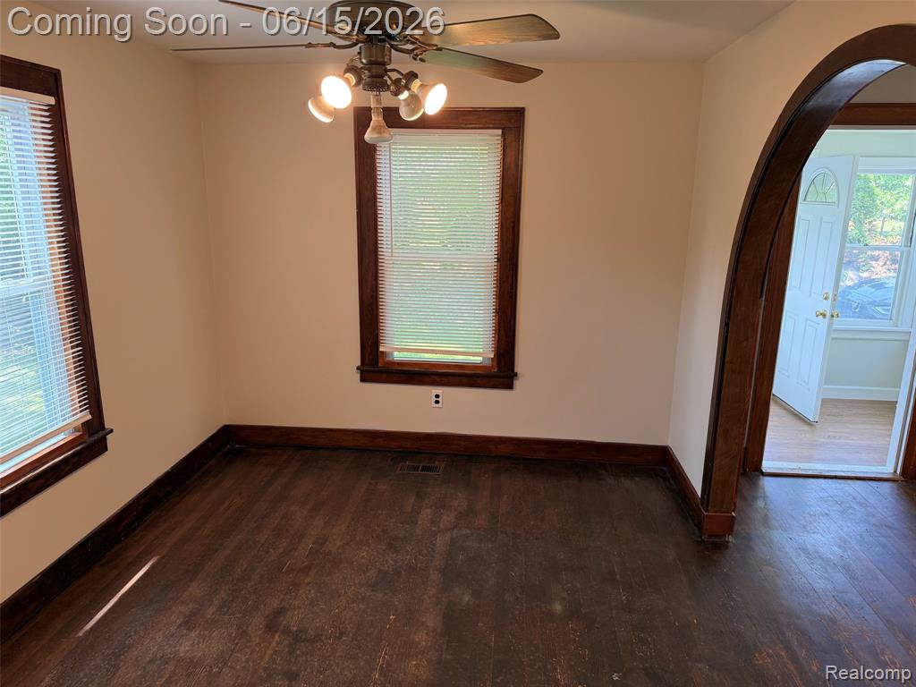 29780 Milford Road New Hudson, MI 48165 - Photo 9 of 14