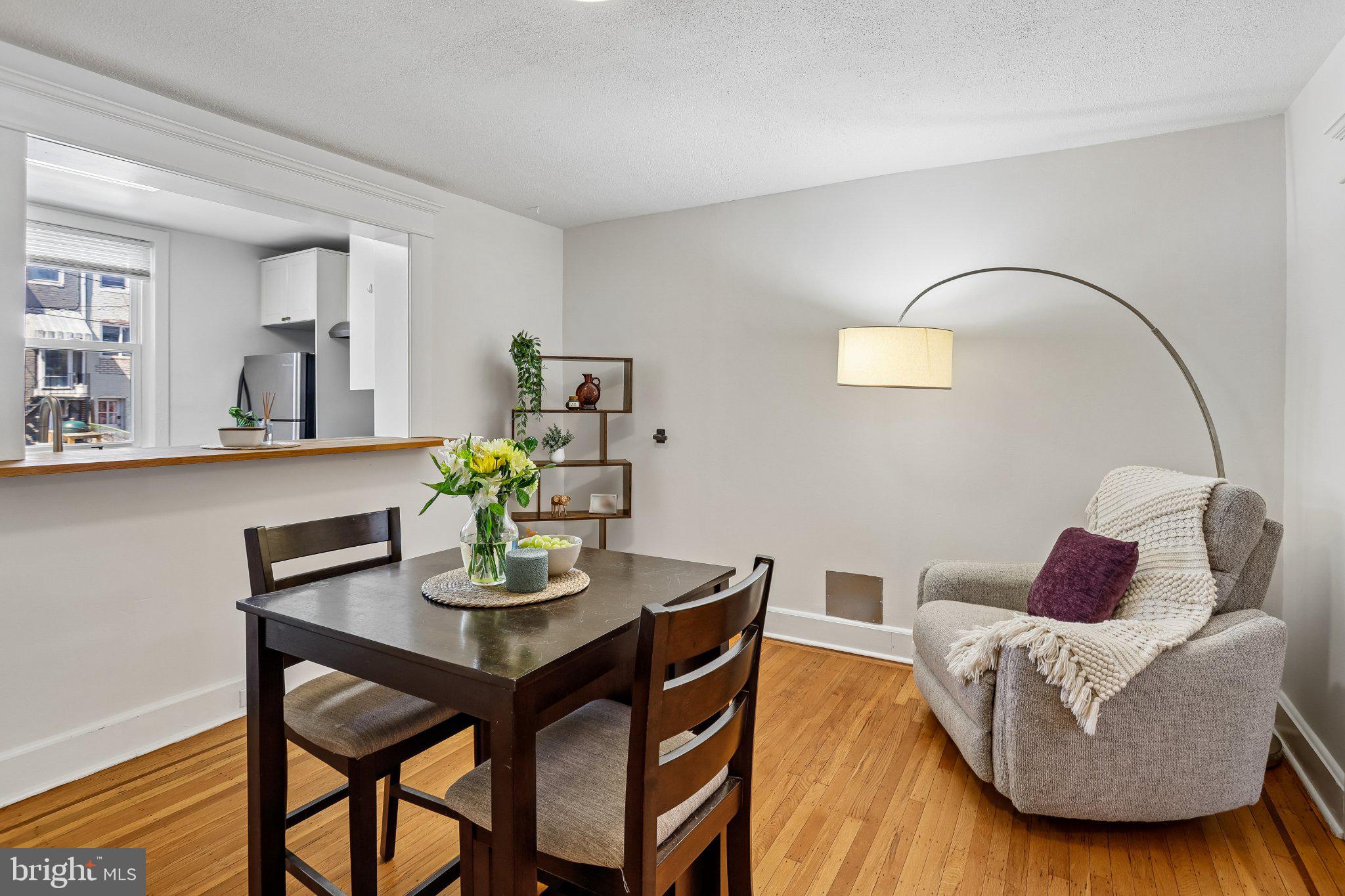 3124 Chestnut Avenue Baltimore, MD 21211 - Photo 8 of 25 Cozy dining nook with natural light.