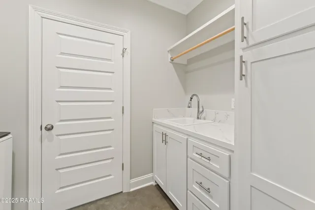 $315,000 | 127 Ella Hill Street, Maurice, LA 70555