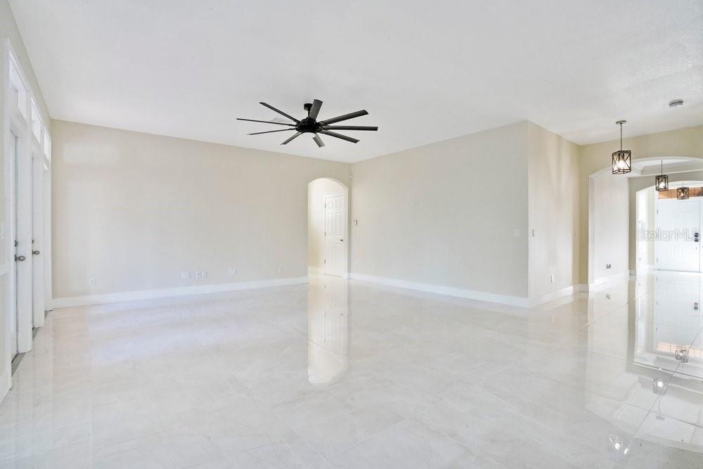 6615 Helmsley Circle Windermere, FL 34786 - Photo 17 of 38