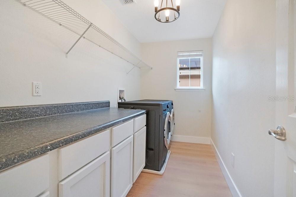 6615 Helmsley Circle Windermere, FL 34786 - Photo 20 of 38