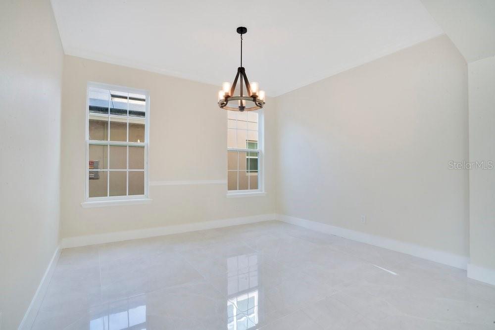 6615 Helmsley Circle Windermere, FL 34786 - Photo 5 of 38