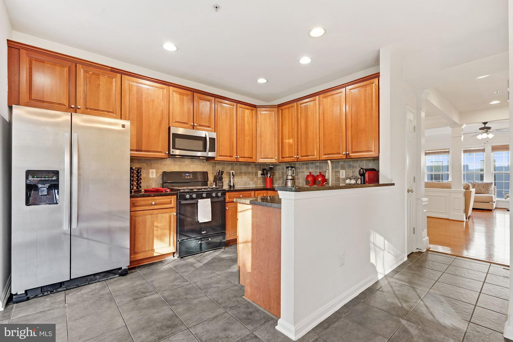 11504 Clairmont View Way Silver Spring, MD 20902 - Photo 13 of 33 Kitchen
