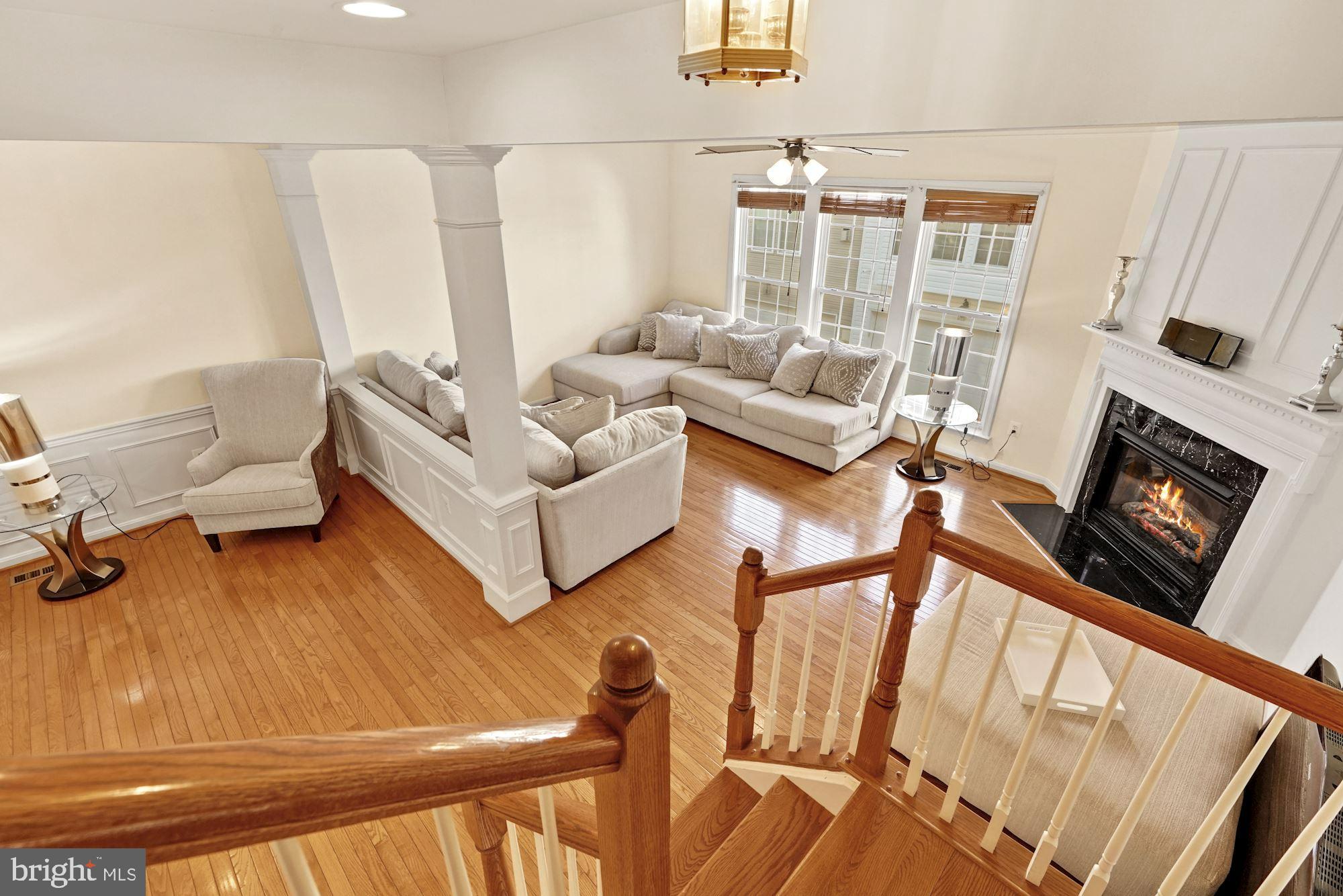 11504 Clairmont View Way Silver Spring, MD 20902 - Photo 21 of 33 Combination dining/living room