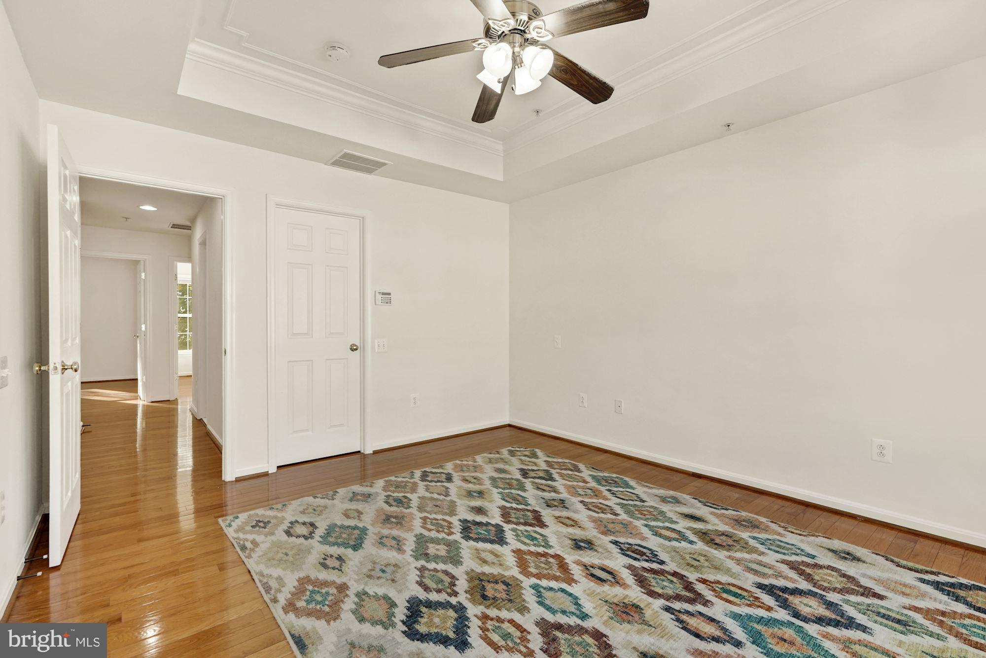 11504 Clairmont View Way Silver Spring, MD 20902 - Photo 23 of 33 Primary bedroom
