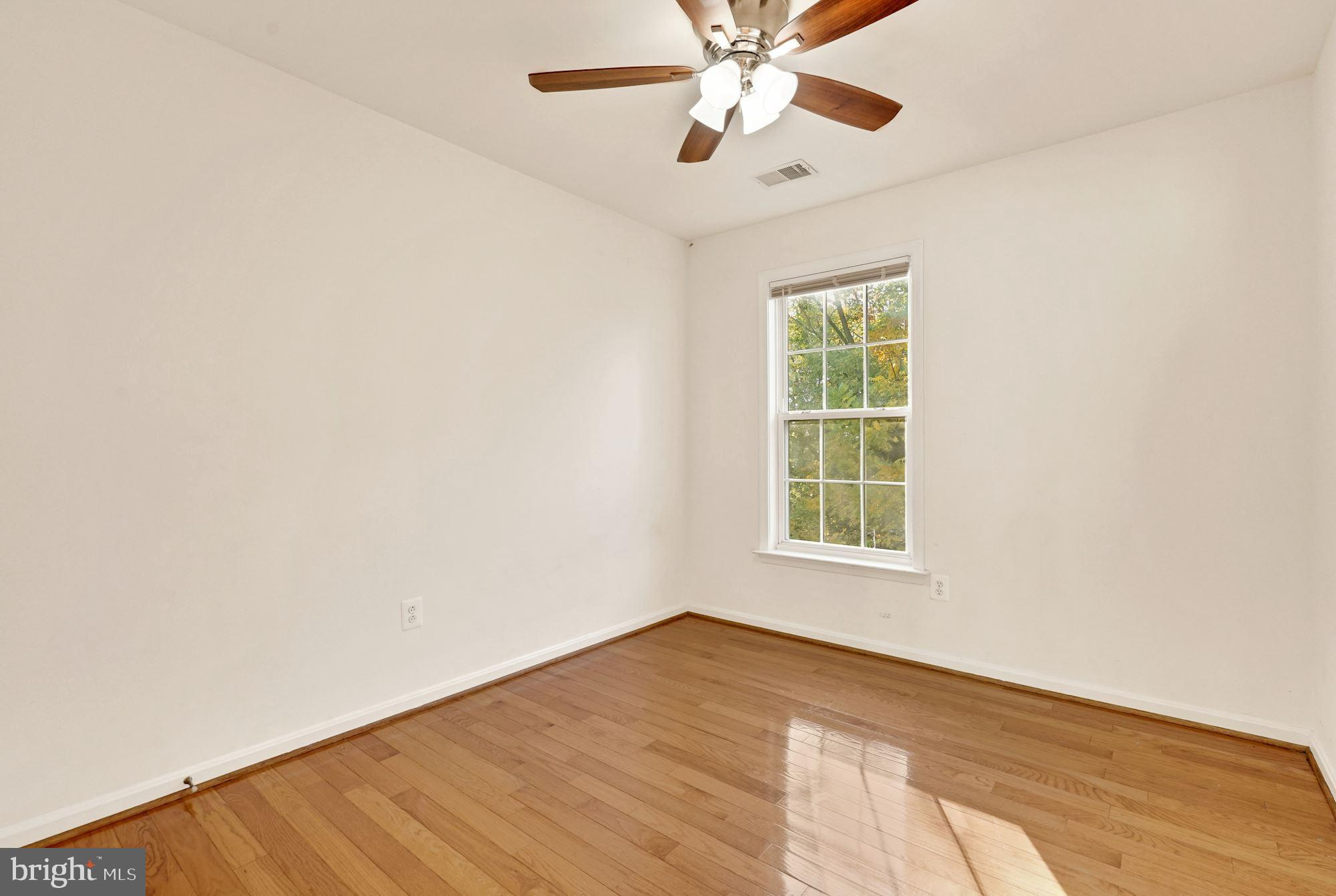 11504 Clairmont View Way Silver Spring, MD 20902 - Photo 27 of 33 Bedroom 2