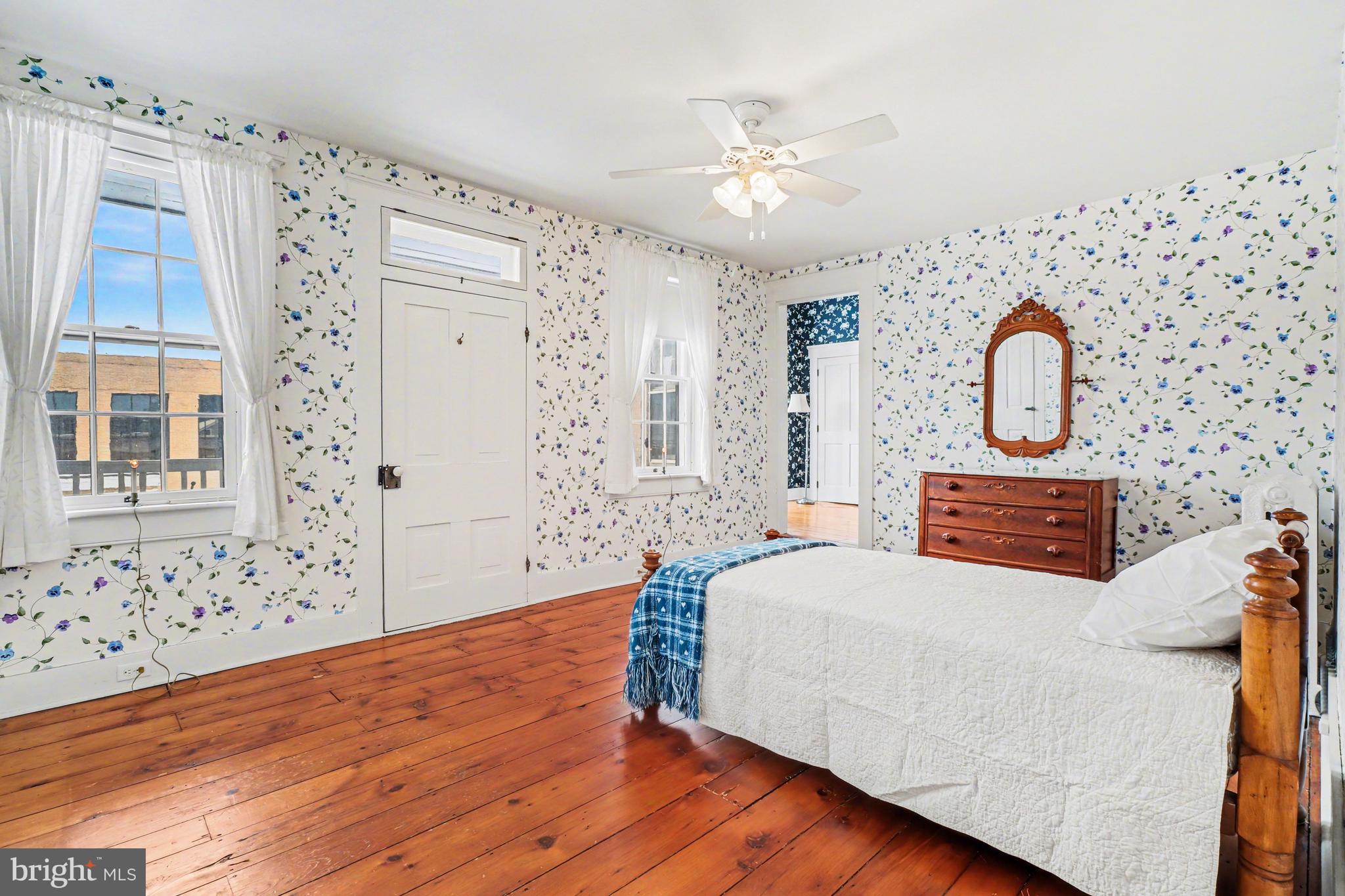 13 West Main Street Mount Joy, PA 17552 - Photo 25 of 43