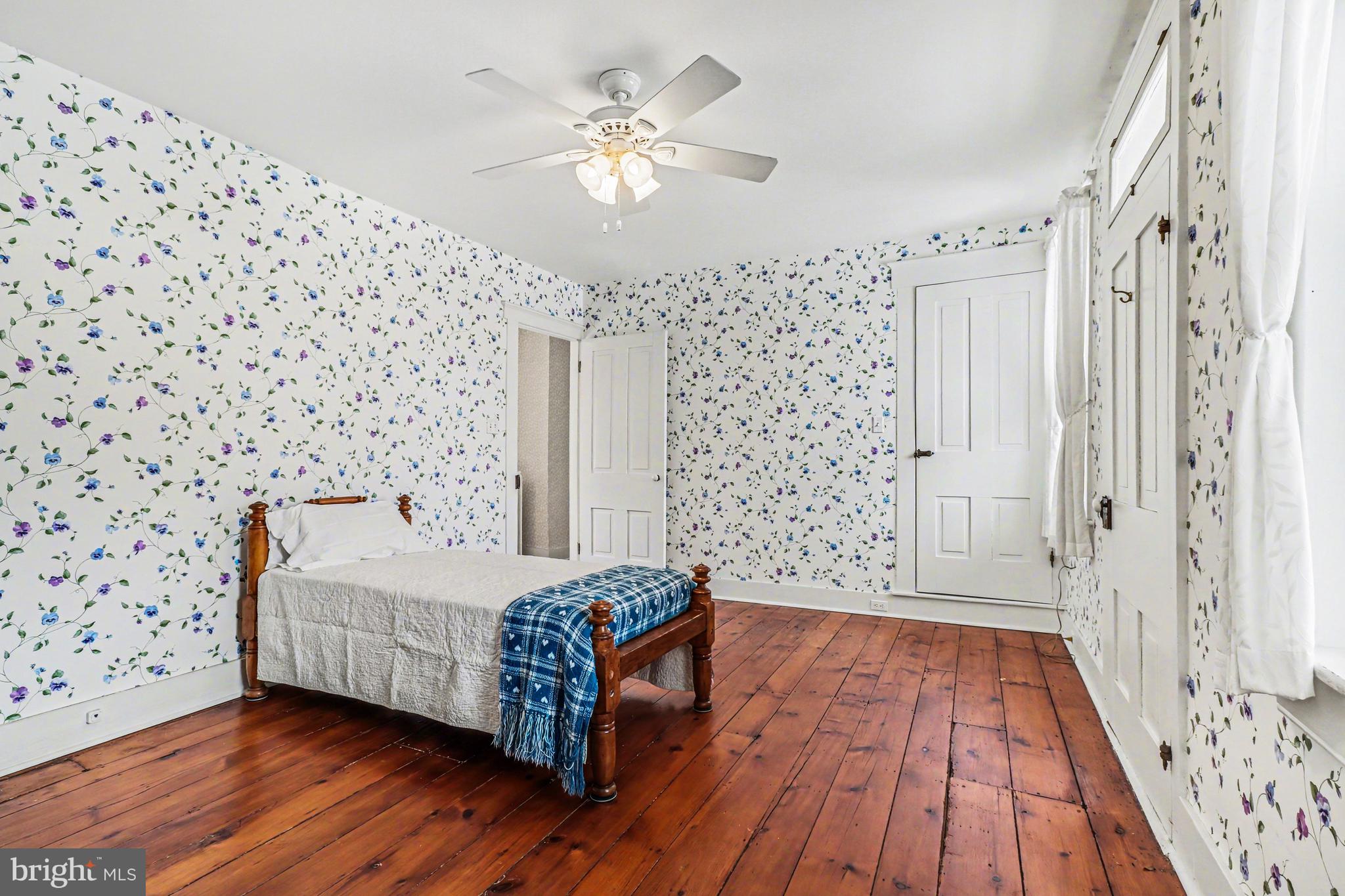 13 West Main Street Mount Joy, PA 17552 - Photo 26 of 43
