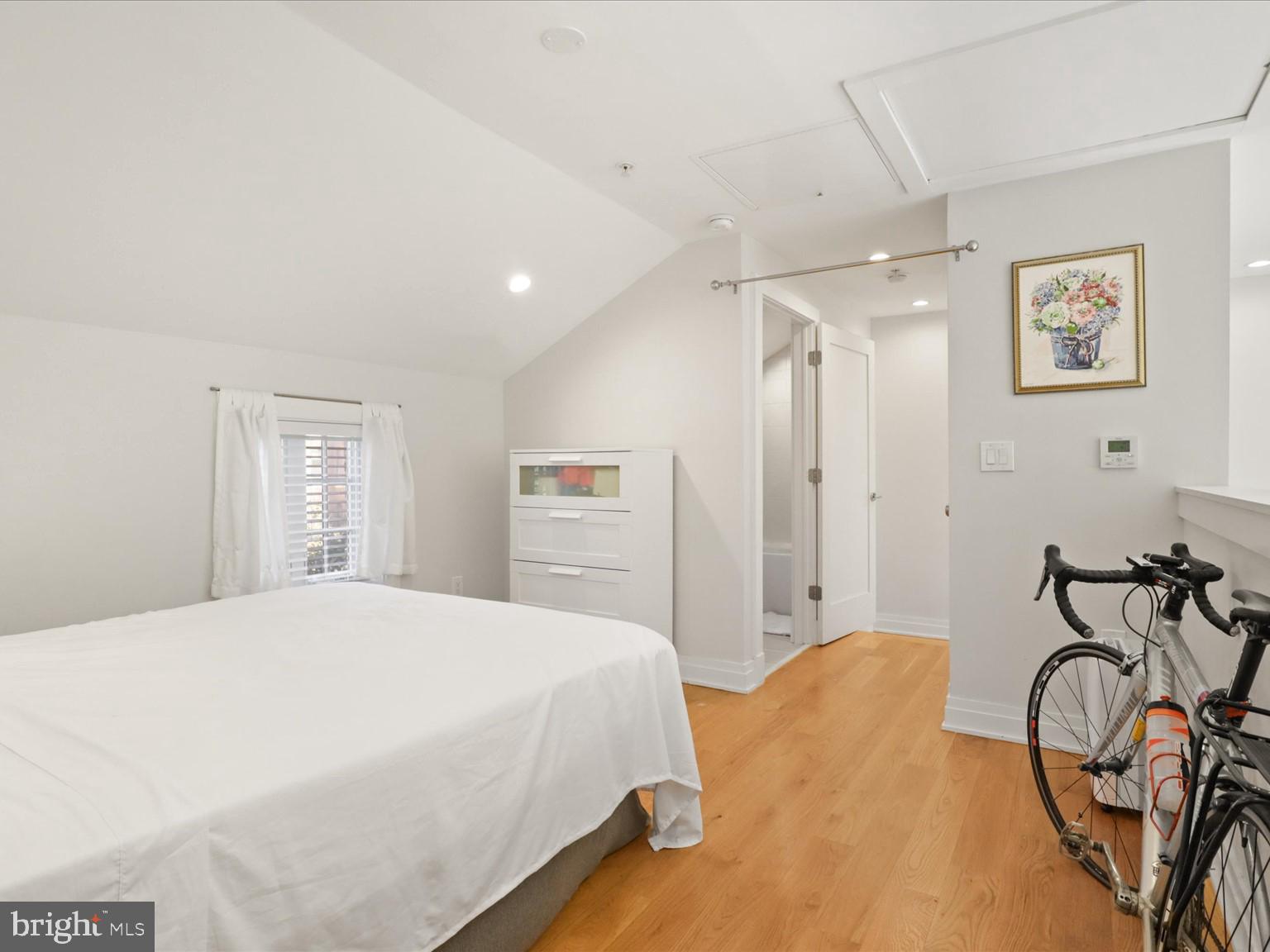 631 D Street Southeast Washington, DC 20003 - Photo 14 of 21