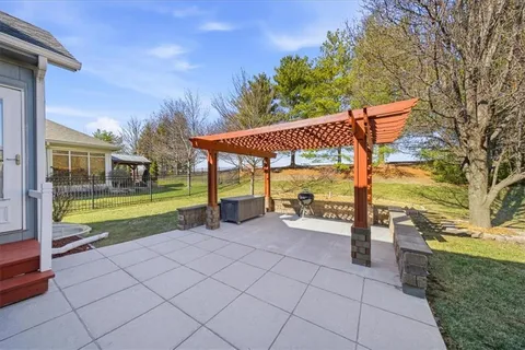 $540,000 | 21936 West 175th Terrace, Olathe, KS 66062