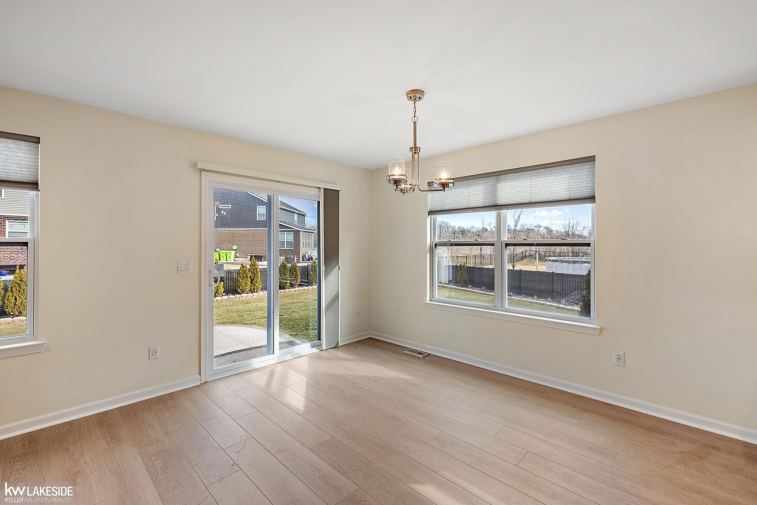 23887 Ravenswood Road, Unit 176 Macomb, MI 48042 - Photo 13 of 34 Gallery Image 13