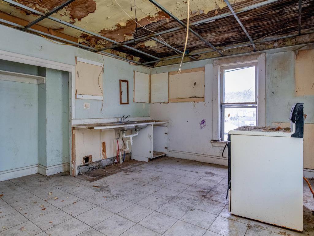 1817 4th Avenue Beaver Falls, PA 15010 - Photo 22 of 25