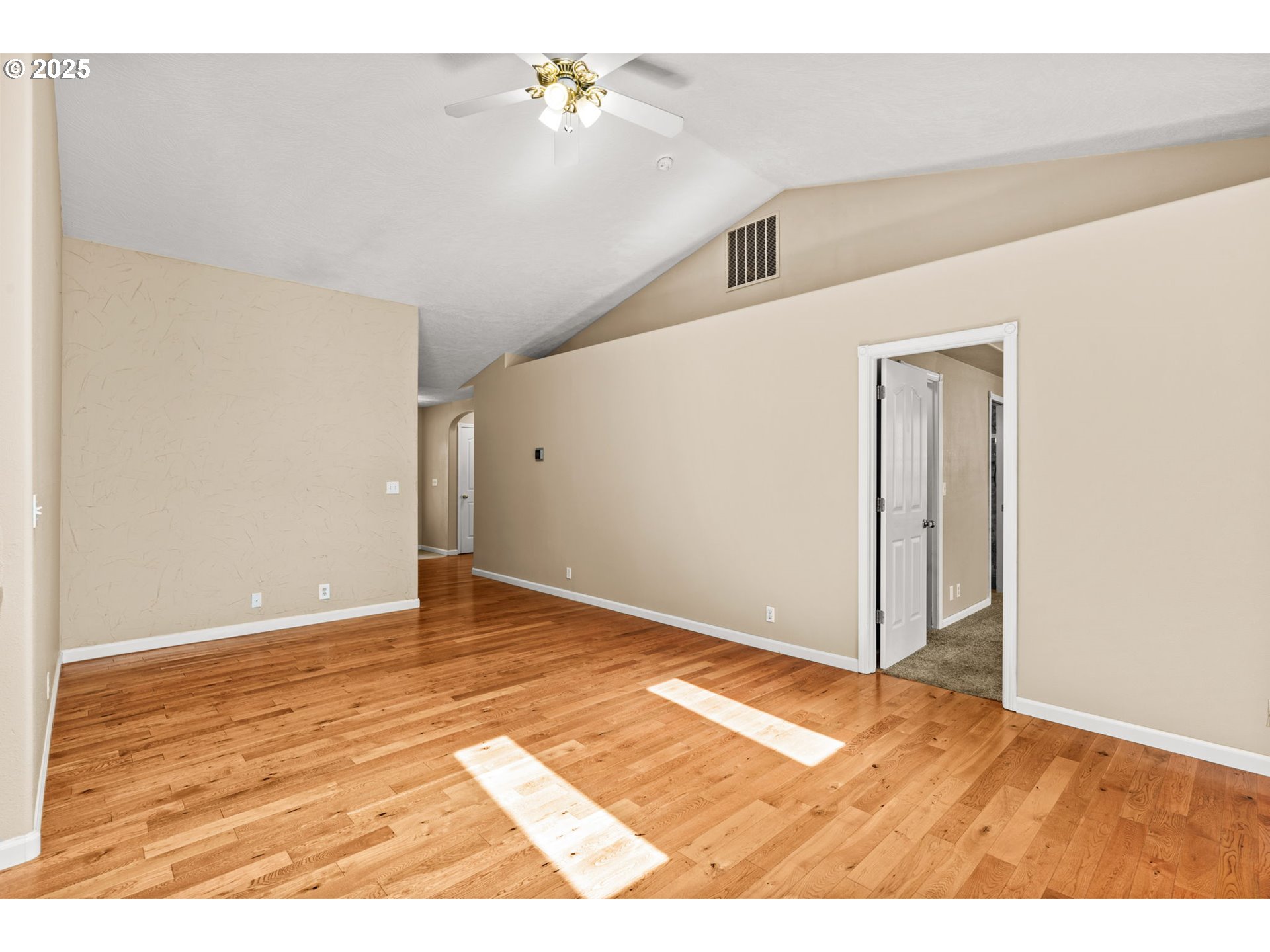 3473 Parker Lane Springfield, OR 97477 - Photo 13 of 34 Gallery Image 13