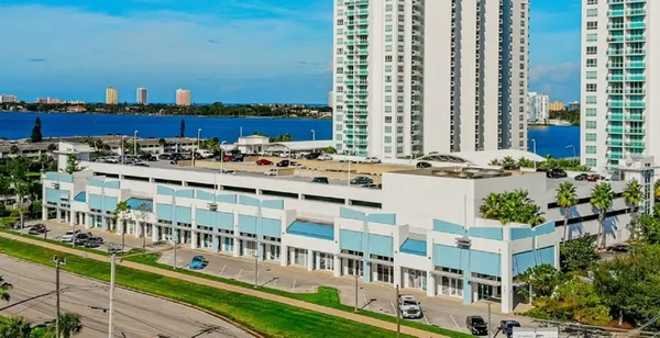 $27 | 235 Riverside Drive, Daytona Beach, FL 32117