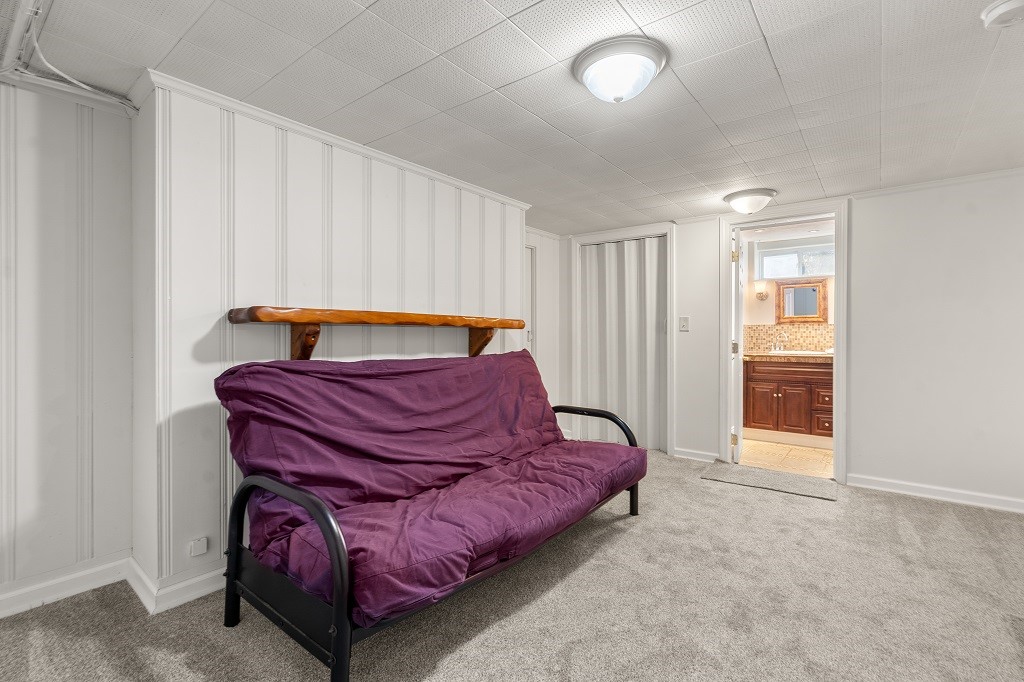 992 Main Avenue Warwick, RI 02886 - Photo 23 of 44