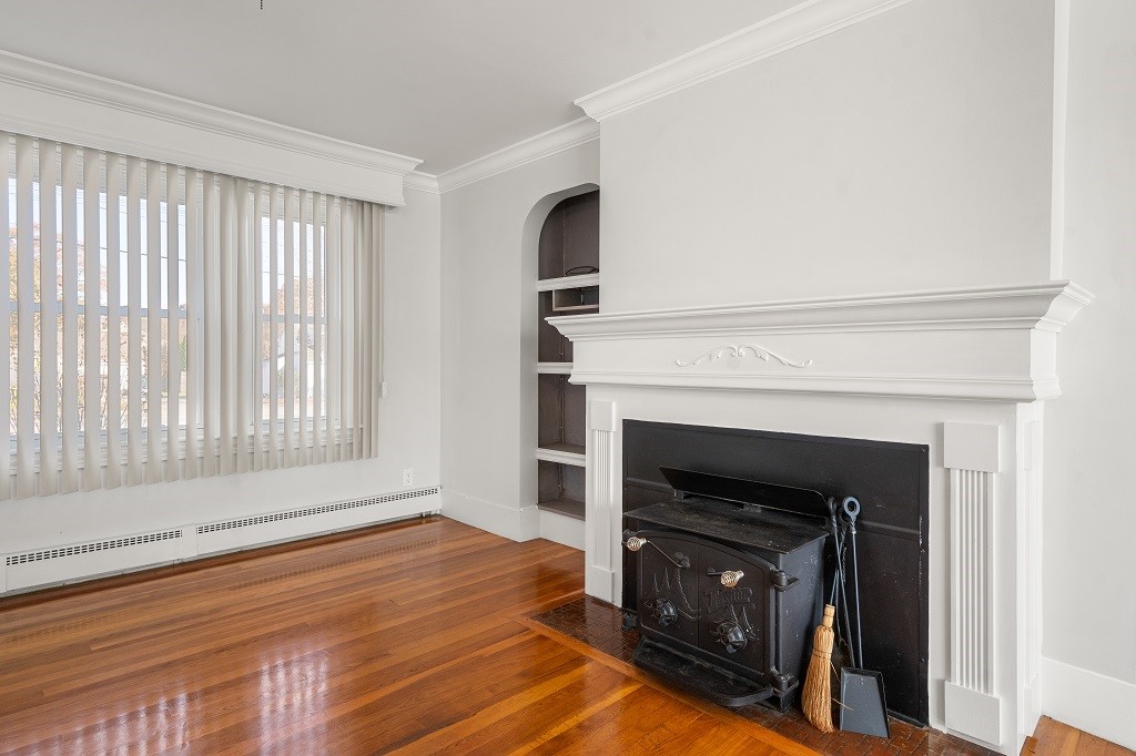 992 Main Avenue Warwick, RI 02886 - Photo 3 of 44