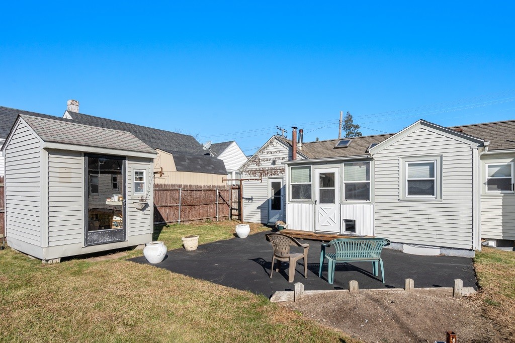 992 Main Avenue Warwick, RI 02886 - Photo 32 of 44