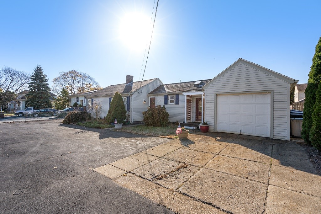 992 Main Avenue Warwick, RI 02886 - Photo 37 of 44