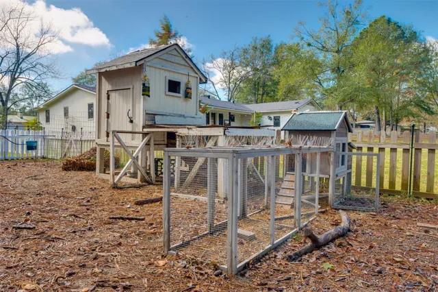 $424,440 | 215 Perryman Road, Lindale, TX 75771