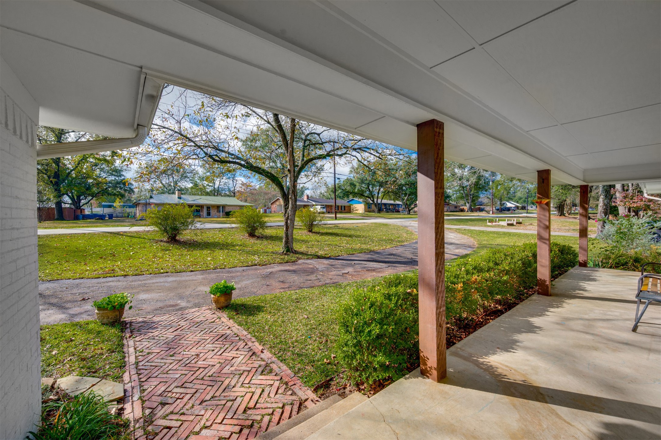 215 Perryman Road Lindale, TX 75771 - Photo 4 of 44