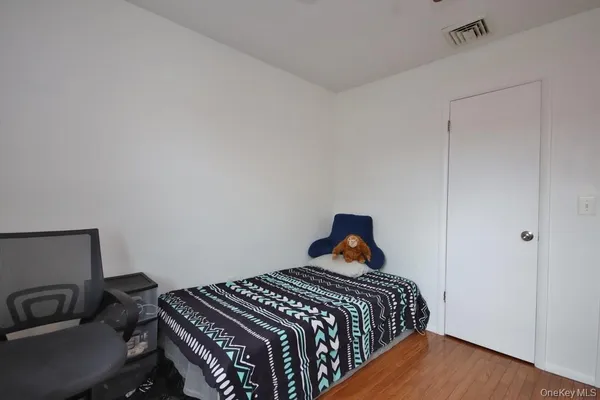 $370,000 | 35 Black Stallion Court, Middletown, NY 10940