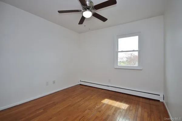 $370,000 | 35 Black Stallion Court, Middletown, NY 10940