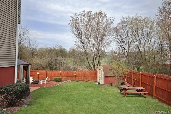 $370,000 | 35 Black Stallion Court, Middletown, NY 10940