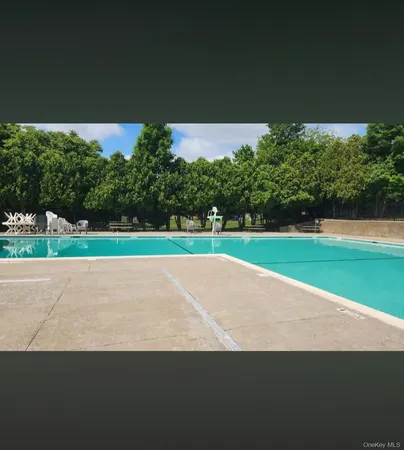 $370,000 | 35 Black Stallion Court, Middletown, NY 10940