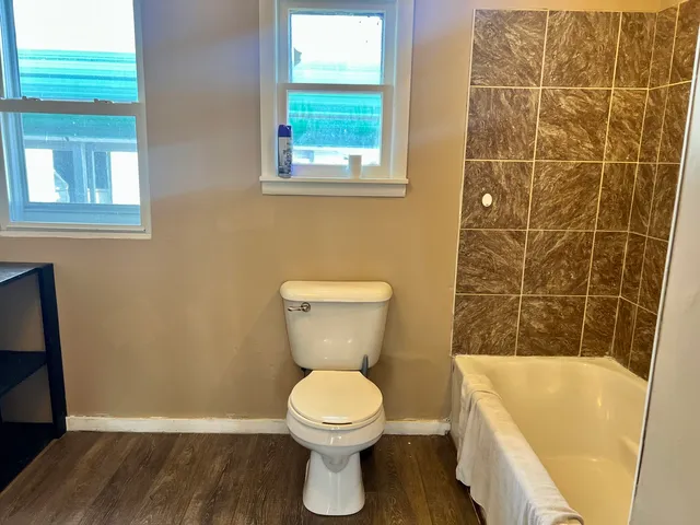 $69,900 | 221 West 7th Street, Tilton, IL 61833