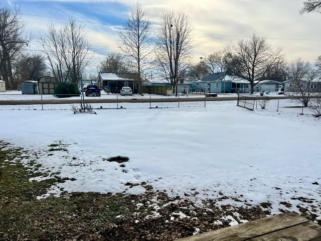 $69,900 | 221 West 7th Street, Tilton, IL 61833