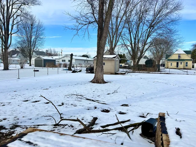 $69,900 | 221 West 7th Street, Tilton, IL 61833